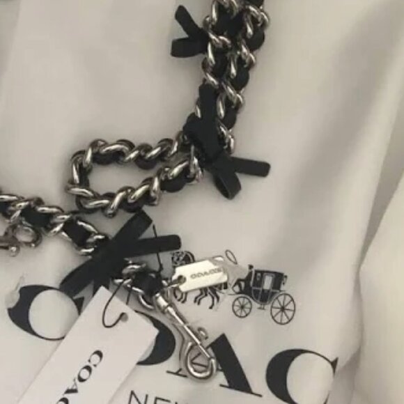 COACH Leather Chain Strap With Bows - BNWT - COACH CY260 - - Picture 5 of 7